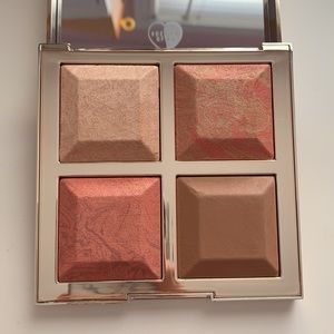 BECCA Khloé Kardashian Bronze,Blush & Glow Palette